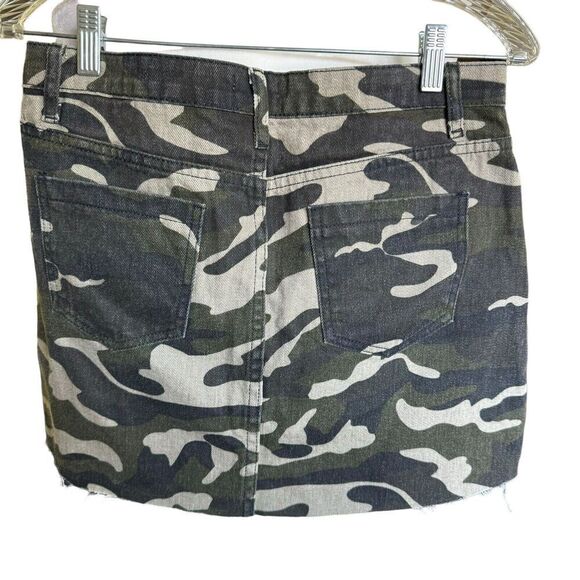 Rumor Boutique Green Camo Mini Skirt Military 90's Armycore Grunge Hunting - Picture 3 of 8